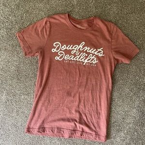 Doughnuts & Deadlifts Iron Rose T - Rose